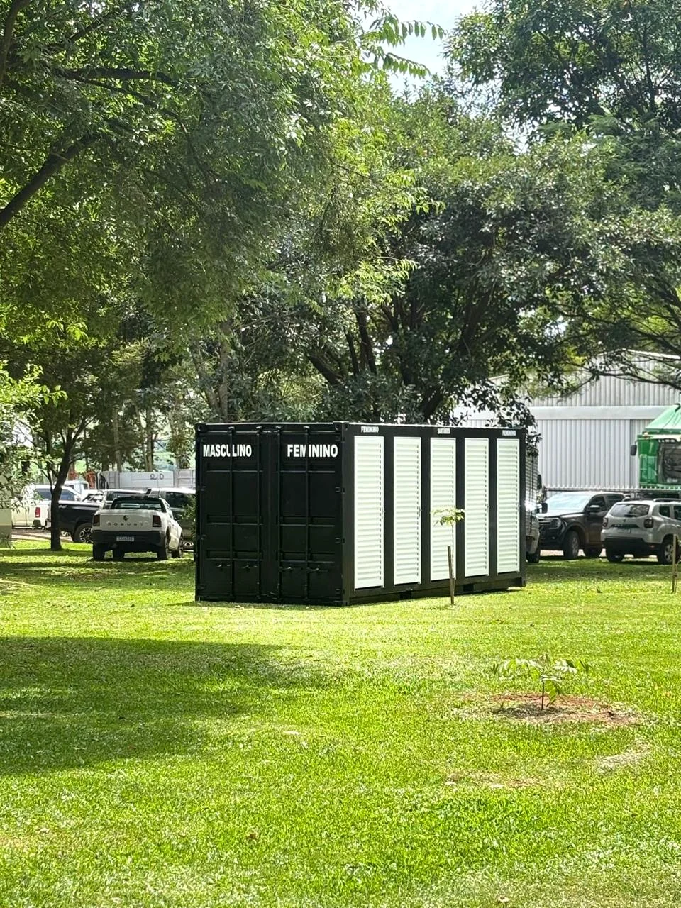 Container sanitário masculino e feminino